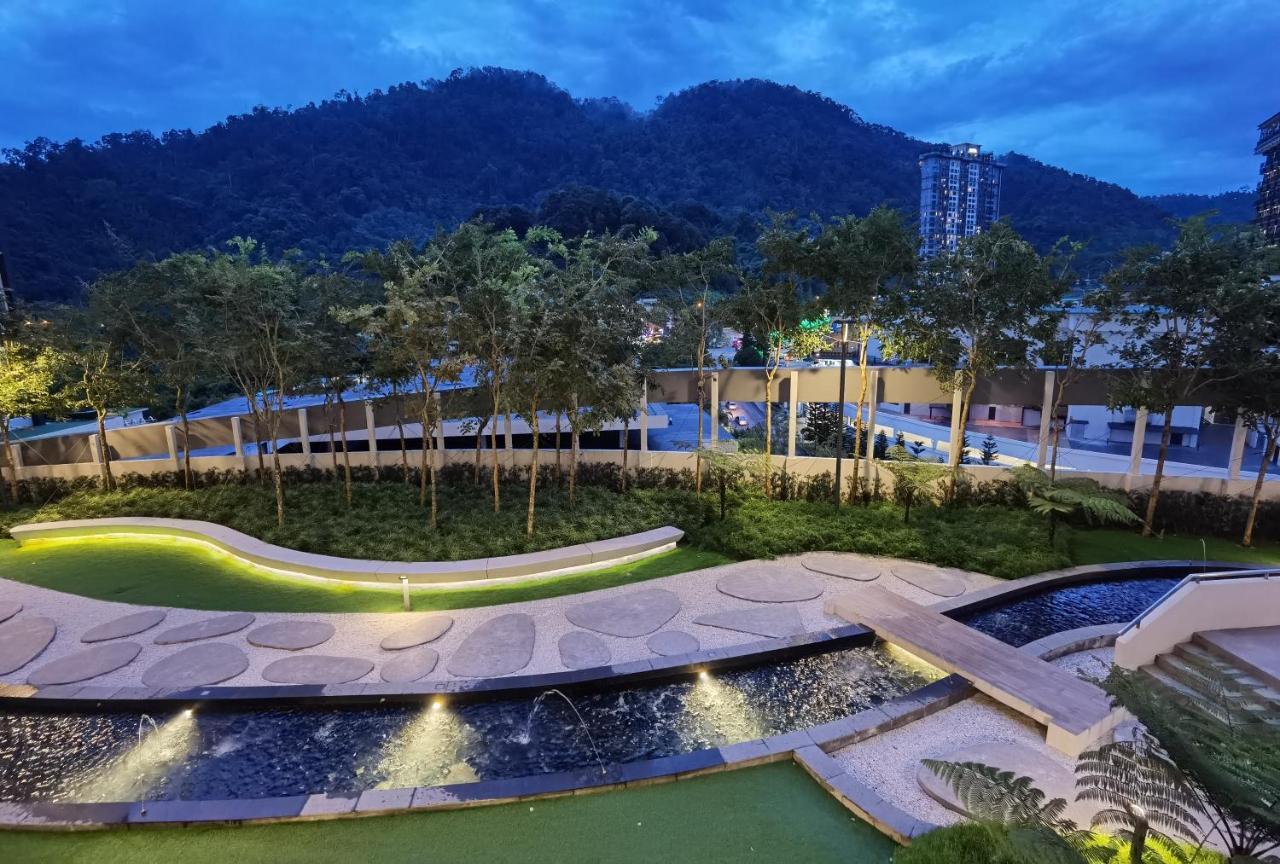 Windmill Upon Hills Luxurious Sky Villa 360 Sky Pool Heated Pool Mountainous Genting View Genting Highland By Heritage Гентинг Хайлендс Екстериор снимка