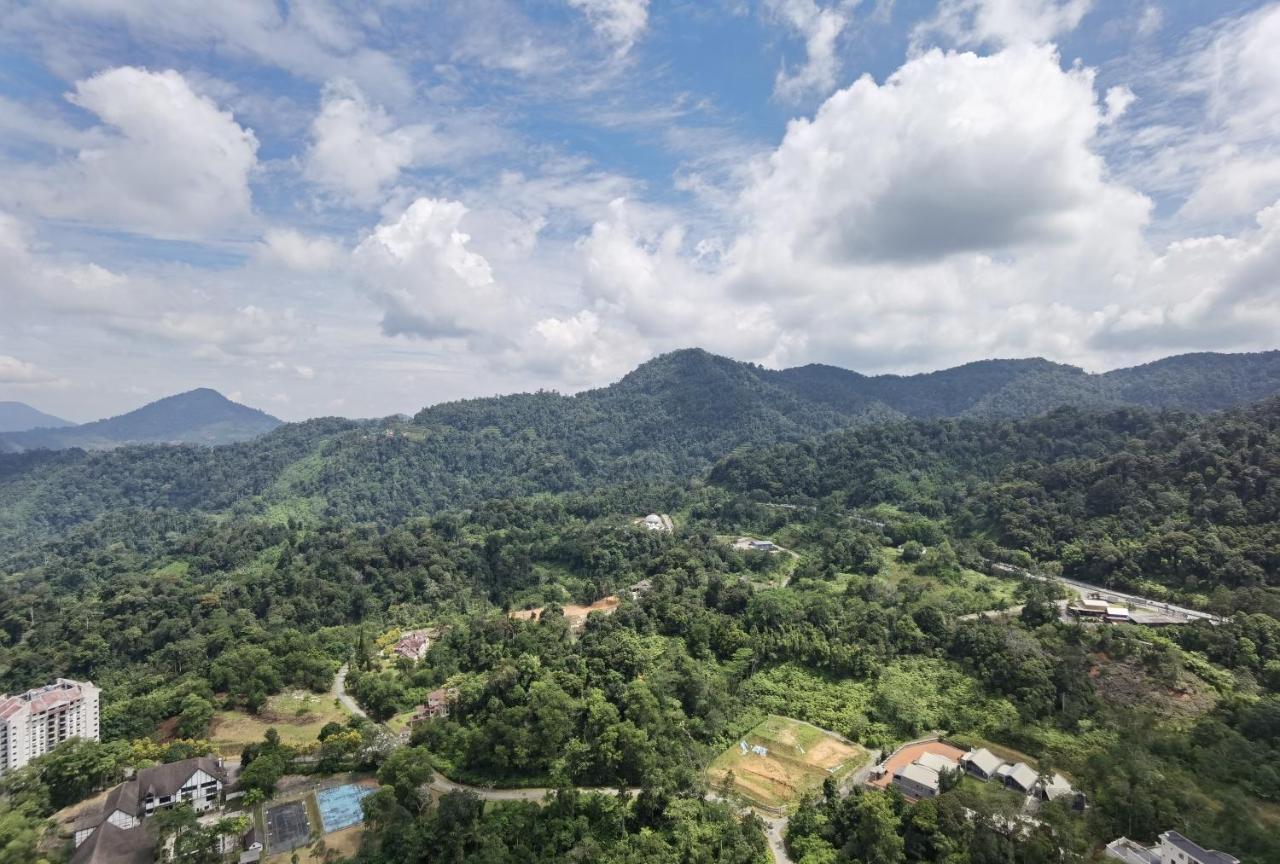 Windmill Upon Hills Luxurious Sky Villa 360 Sky Pool Heated Pool Mountainous Genting View Genting Highland By Heritage Гентинг Хайлендс Екстериор снимка