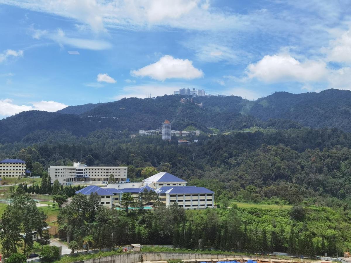 Windmill Upon Hills Luxurious Sky Villa 360 Sky Pool Heated Pool Mountainous Genting View Genting Highland By Heritage Гентинг Хайлендс Екстериор снимка