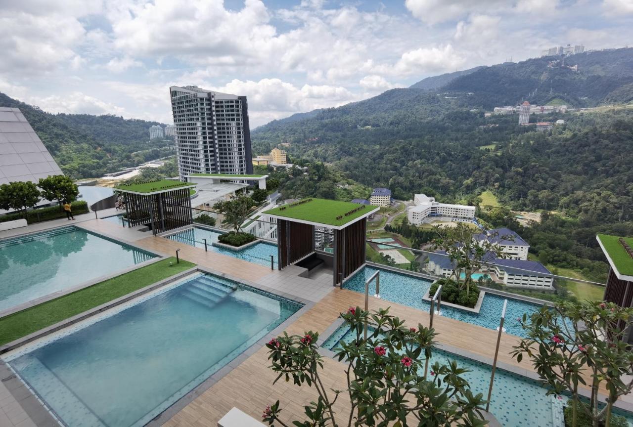 Windmill Upon Hills Luxurious Sky Villa 360 Sky Pool Heated Pool Mountainous Genting View Genting Highland By Heritage Гентинг Хайлендс Екстериор снимка