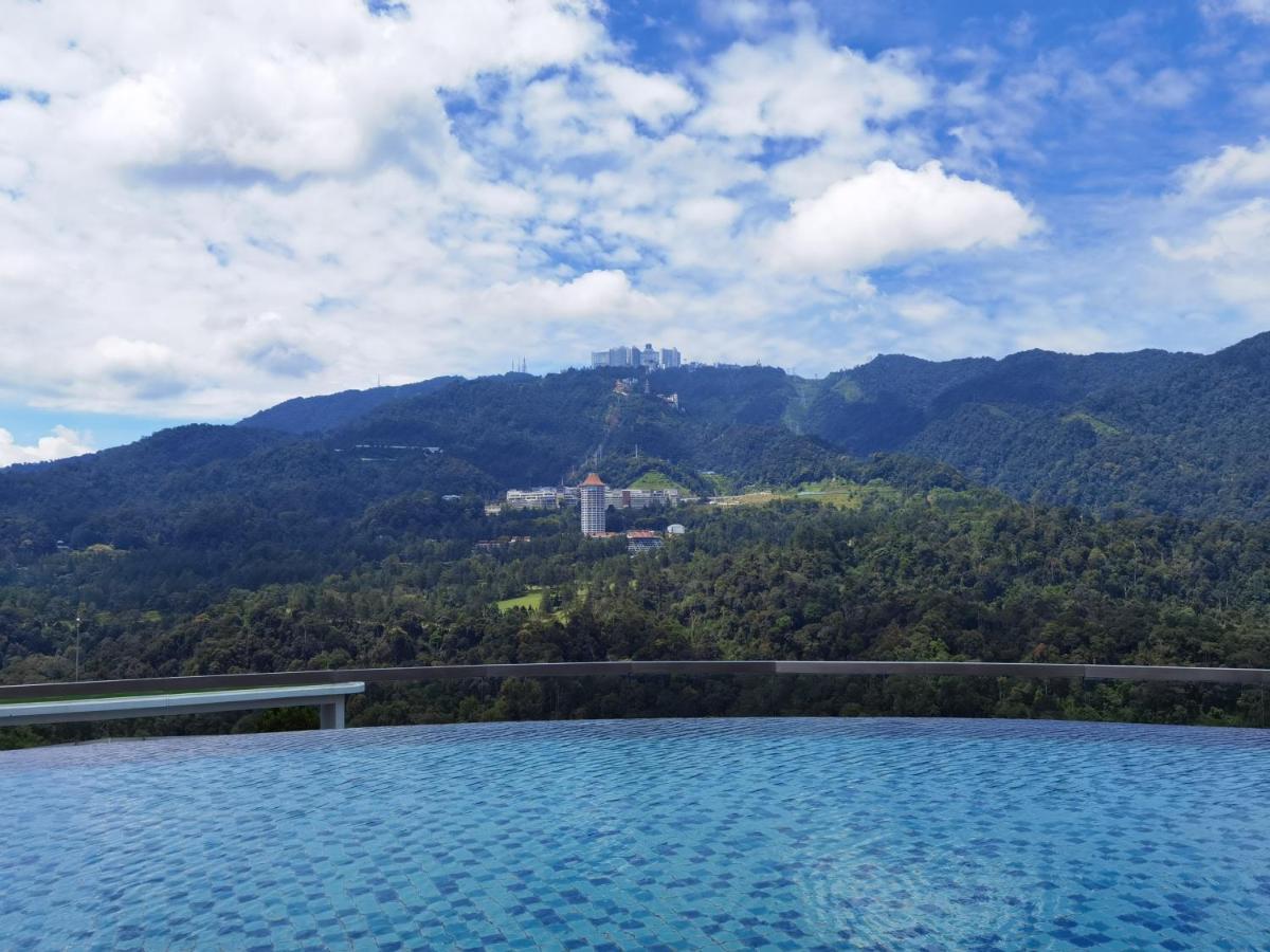 Windmill Upon Hills Luxurious Sky Villa 360 Sky Pool Heated Pool Mountainous Genting View Genting Highland By Heritage Гентинг Хайлендс Екстериор снимка