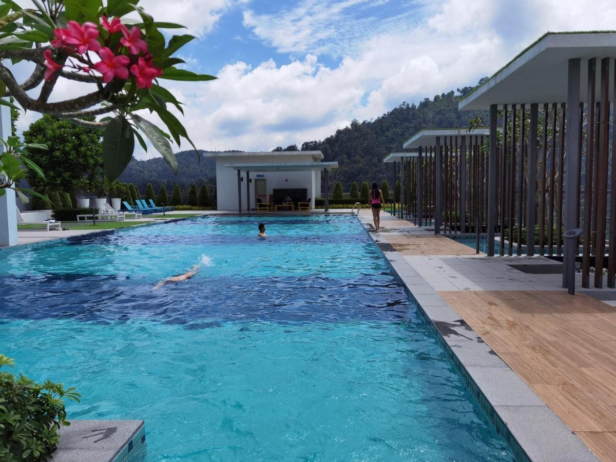 Windmill Upon Hills Luxurious Sky Villa 360 Sky Pool Heated Pool Mountainous Genting View Genting Highland By Heritage Гентинг Хайлендс Екстериор снимка